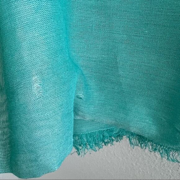 NWT Bloomingdales Exclusive Lightweight Tiffany Blue Gold Blanket Scarf - Picture 4 of 5